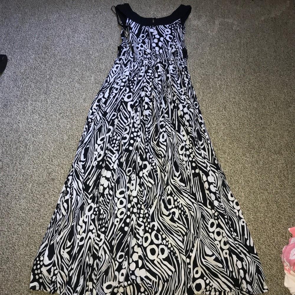 *Price Drop* Atmosphere Studded and Printed Maxi Dress - Picture 2 of 6
